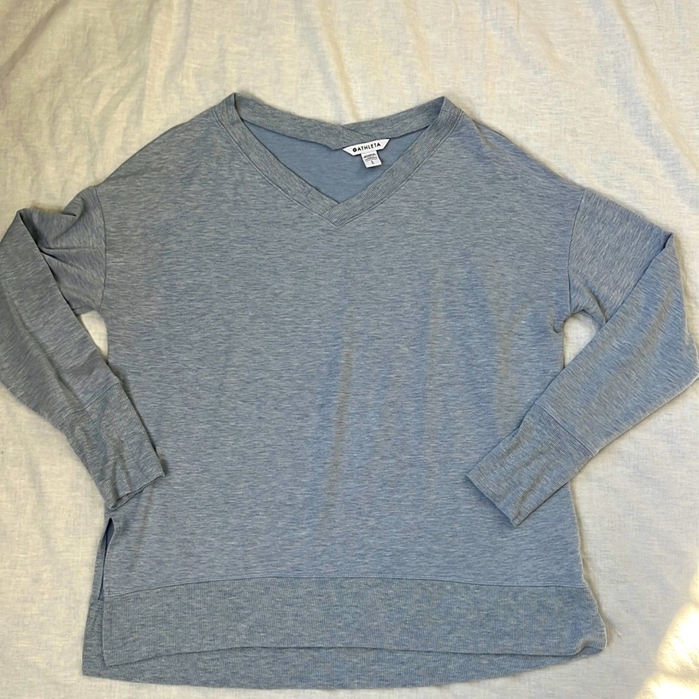 Athleta Balance Pullover Sweater V Neck Gray size Large